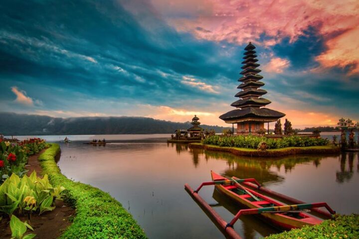 ulun danu temple